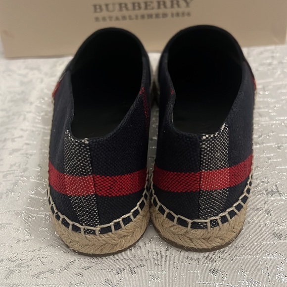 Authentic Burberry Alf Hodgeson  Flat Espadrilles Navy Check - Picture 6 of 10